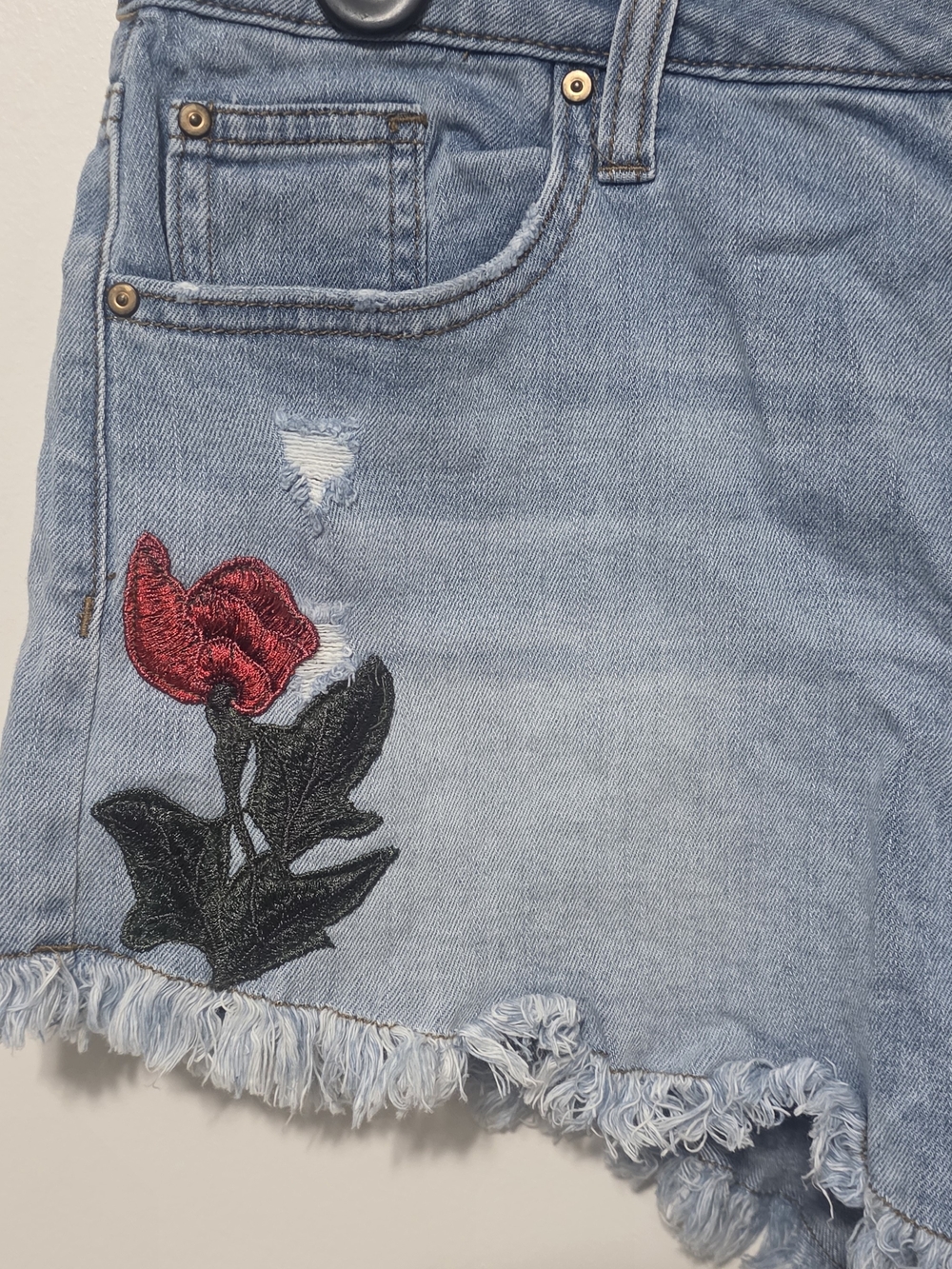 NOBO Light Blue Denim Shorts with Red Rose Appliqué - Picture 3 of 9